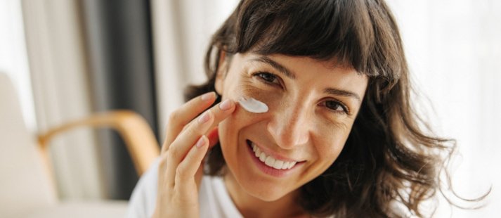 Pelle secca? Ecco tutti i passaggi per la skincare routine ideale - Matis Paris Pelle secca? Ecco tutti i passaggi per la skincare routine ideale - Matis Paris