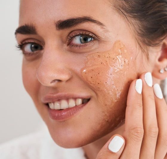 Peeling Viso Matis Paris.jpg  560x800 Q85 Crop Subsampling 2