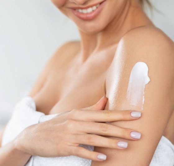 Idratazione Del Corpo Come Scegliere Tra Olio E Crema.jpg  560x800 Q85 Crop Subsampling 2